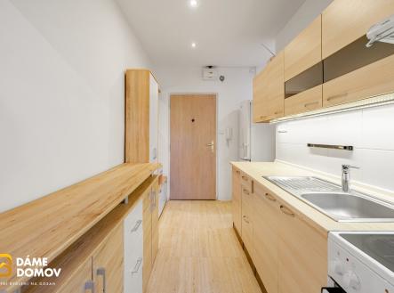 Pronájem bytu, 1+kk, 32 m²