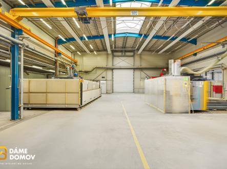 Pronájem komerčního objektu, sklad, 2 072 m²