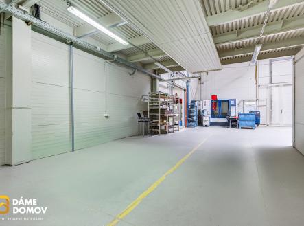 Pronájem komerčního objektu, sklad, 832 m²