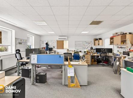 Pronájem komerčního objektu, sklad, 482 m²
