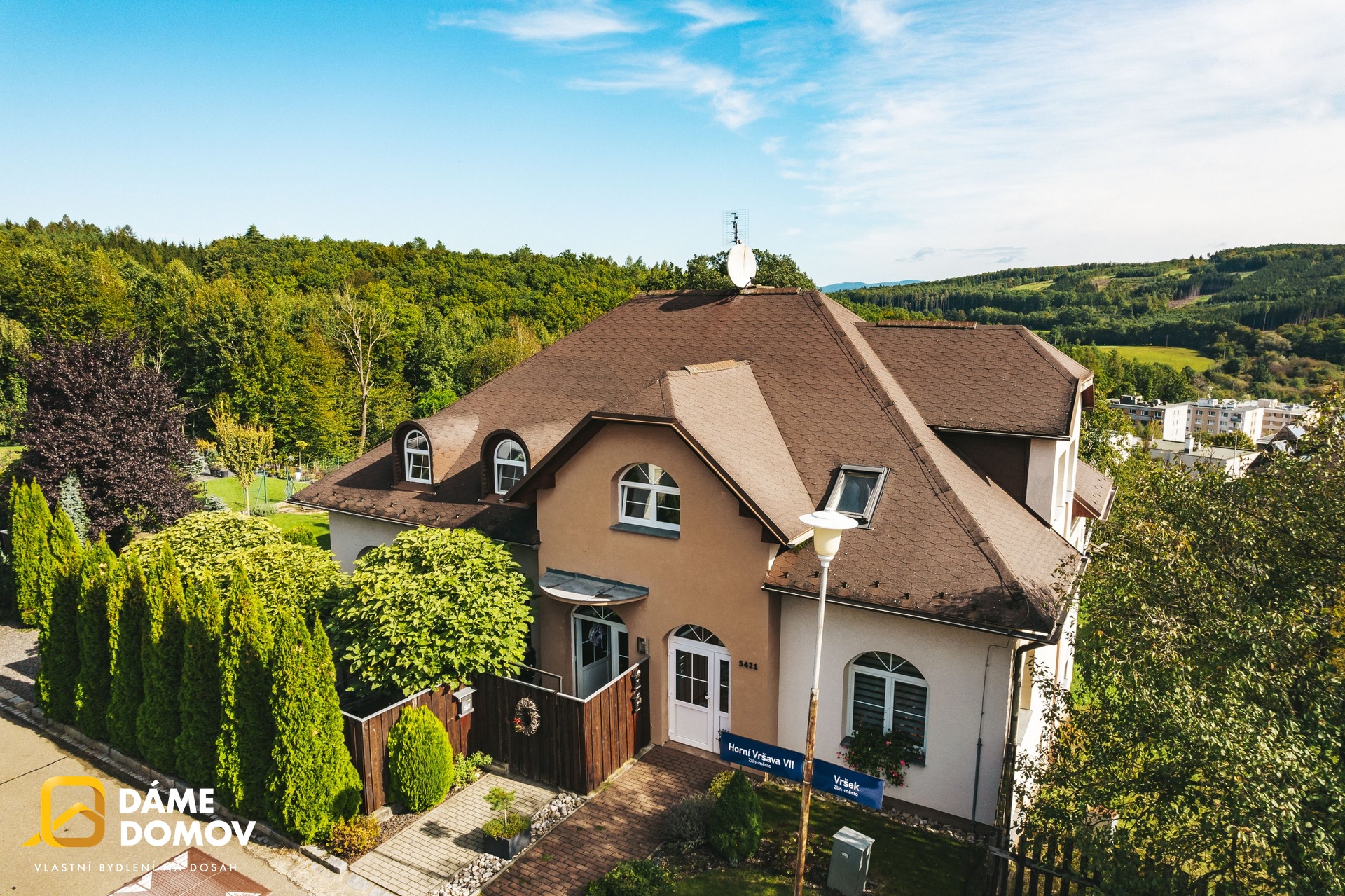 Přední část domu