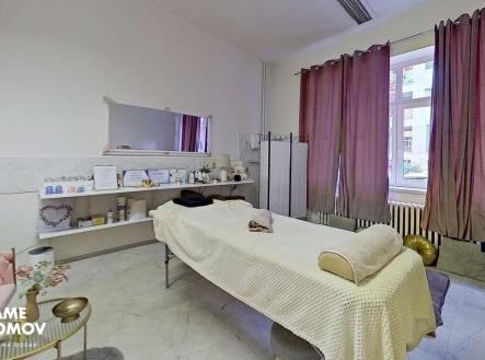 Pronájem obchodní prostory, 77 m²