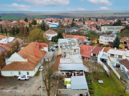 Prodej - komerční objekt, průmyslový areál, 902 m²