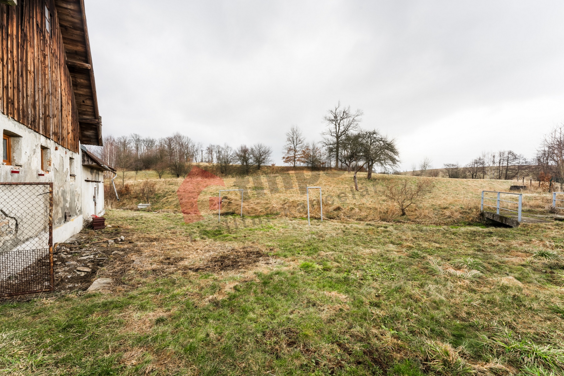 Prostorná usedlost v Lipné u Potštátu - 400 m², pozemek 4 950 m²