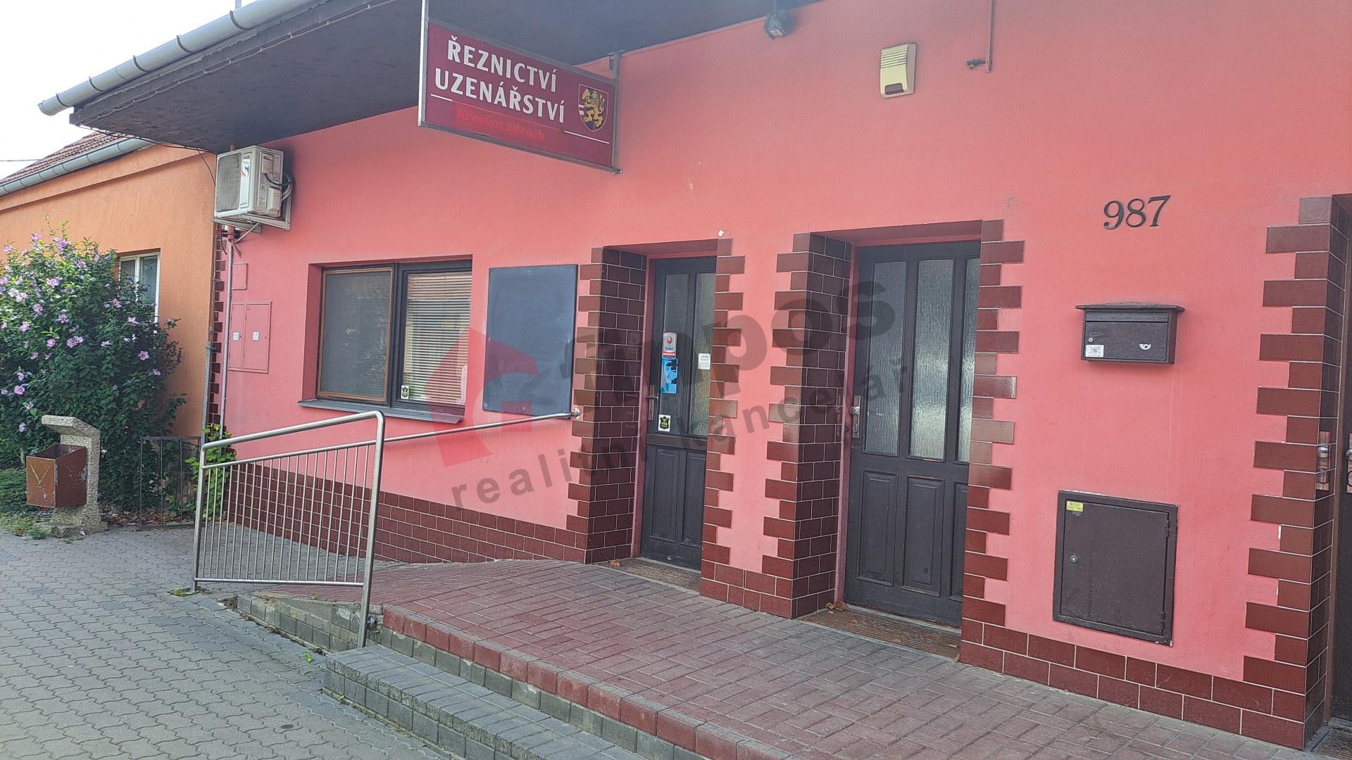 Pronájem nebytových prostor 120 m2, Újezd u Brna