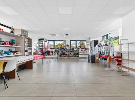 Pronájem komerčního objektu, výroba, 378 m²