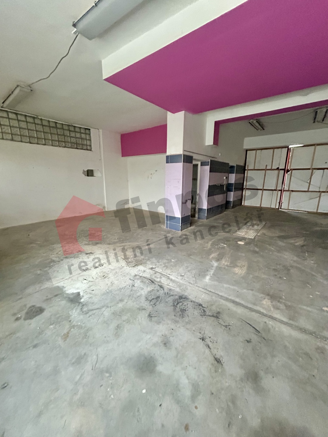 Pronájem garáže, 77m2 v Bruntále