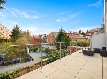 Pronájem bytu, 3+kk, 132 m²