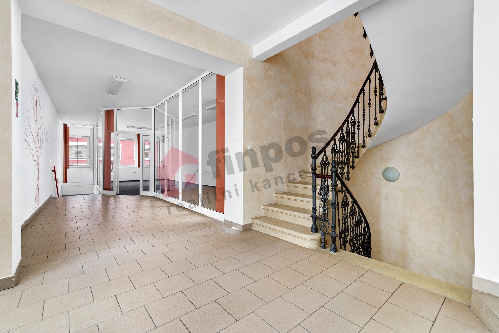 Prodej obchodních prostor 399 m2, centrum Břeclavi