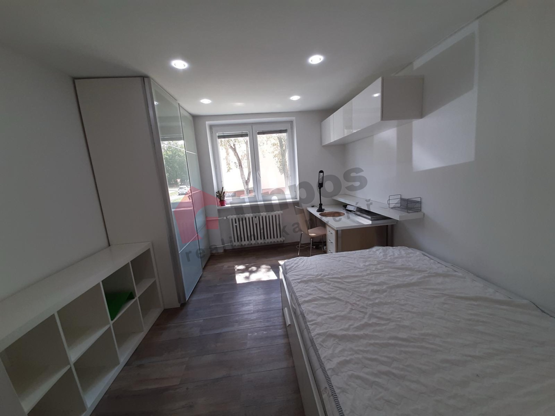 Pronájem bytu 2+1, 55 m² (+ sklep 6m²), Olomouc - Hejčín, ul. Ladova