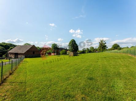 Prodej pozemku pro bydlení, 3 687 m²