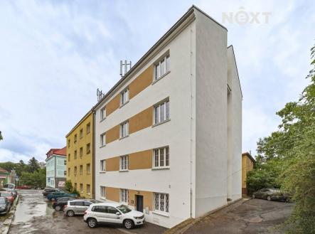 Prodej komerčního objektu, administrativní budova, 254 m²