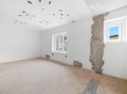 Prodej komerčního objektu, administrativní budova, 254 m²