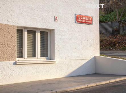 Prodej komerčního objektu, administrativní budova, 254 m²