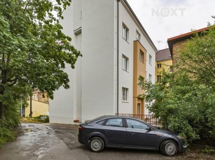 Prodej komerčního objektu, administrativní budova, 254 m²