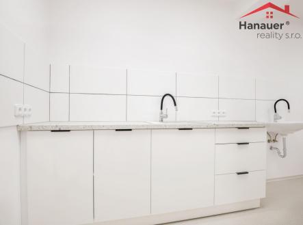 Pronájem komerčního objektu, jiný, 120 m²