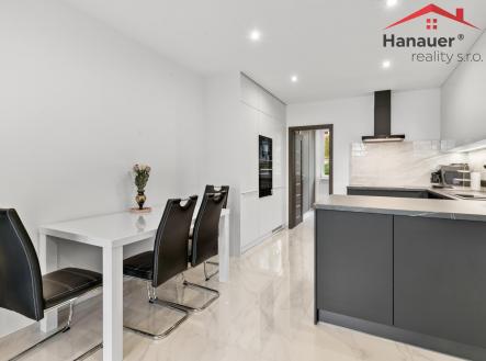 Prodej bytu, 4+kk, 78 m²