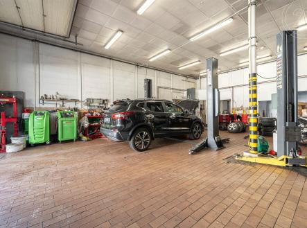 Prodej obchodní prostor, 3 100 m²