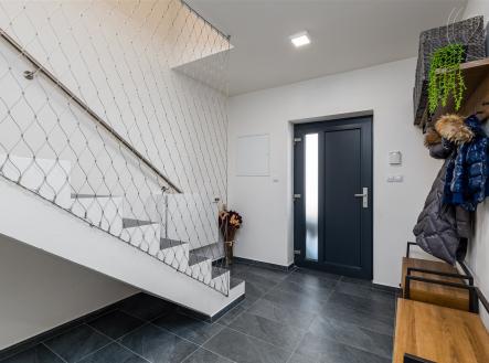 Pronájem - dům/vila, 128 m²