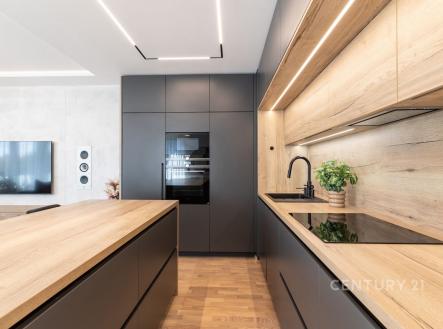 Prodej bytu, 5+kk, 140 m²