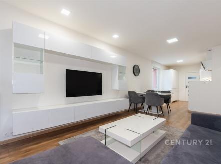 Prodej bytu, 4+kk, 97 m²