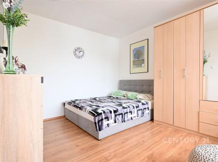 Pronájem bytu, 1+1, 35 m²