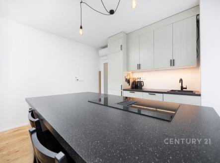 Prodej bytu, 3+kk, 70 m²