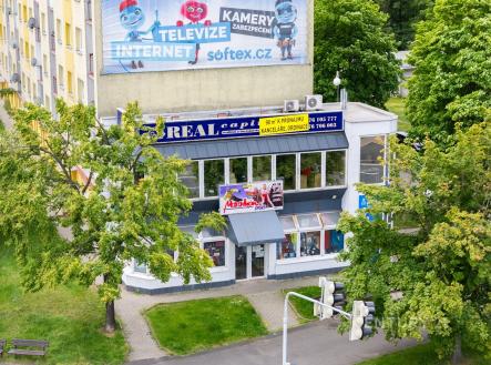 Pronájem kanceláře, 90 m²