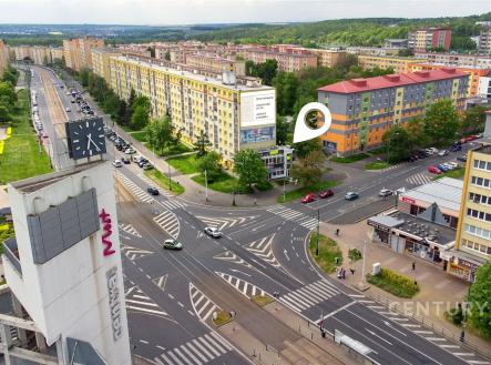 Pronájem kanceláře, 90 m²