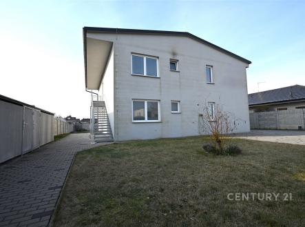 Pronájem bytu, 2+kk, 70 m²