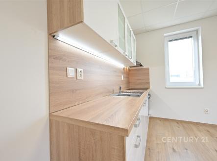 Pronájem bytu, 2+kk, 70 m²