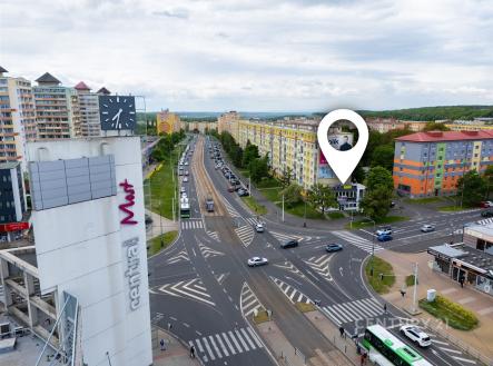 Pronájem obchodní prostory, 90 m²