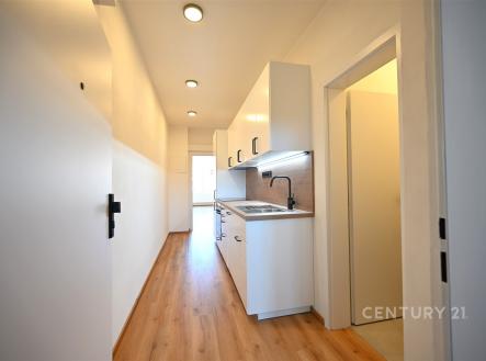 Pronájem bytu, 2+kk, 86 m²