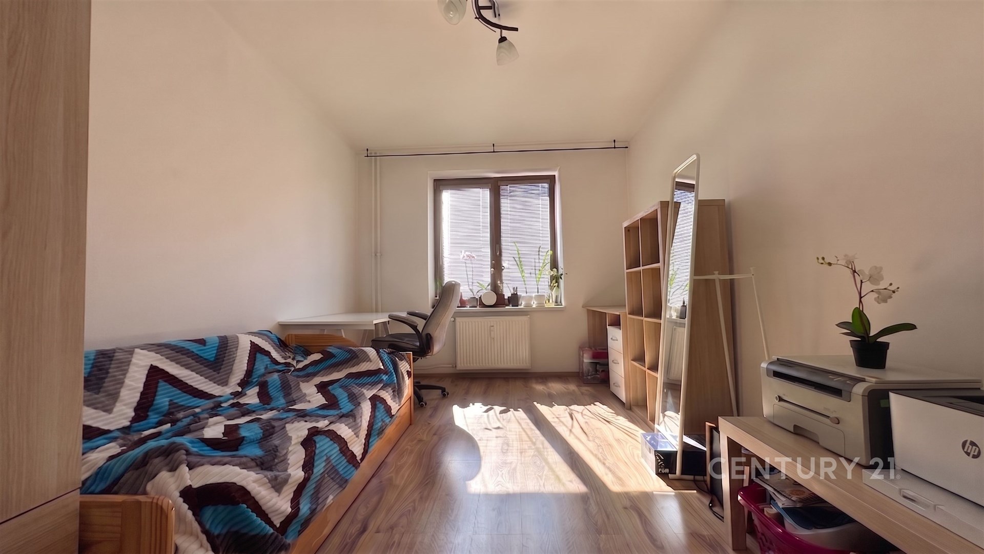 Ložnice s pracovním koutem