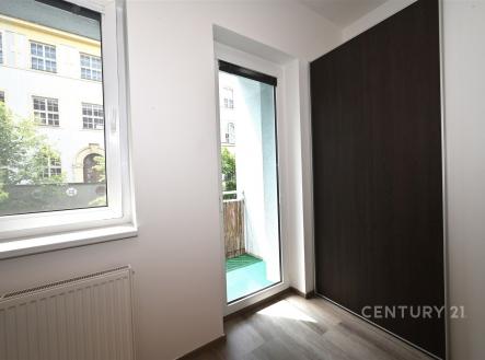 Pronájem bytu, 3+kk, 66 m²