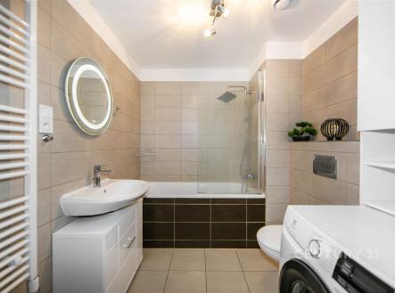 Pronájem bytu, 2+kk, 58 m²