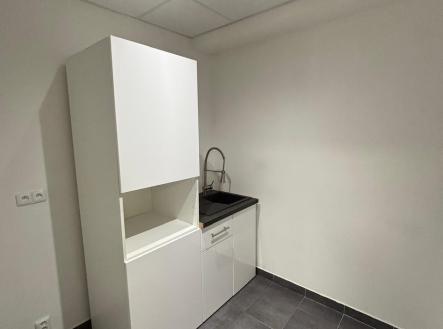 Pronájem kanceláře, 55 m²