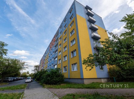 Prodej bytu 2+1 s balkonem v původním udržovaném stavu, Smrková - Doubravka
