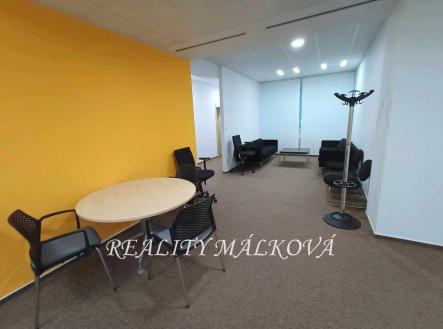 Pronájem obchodní prostor, 260 m²