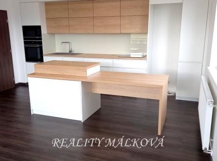 Pronájem bytu, 3+kk, 83 m²