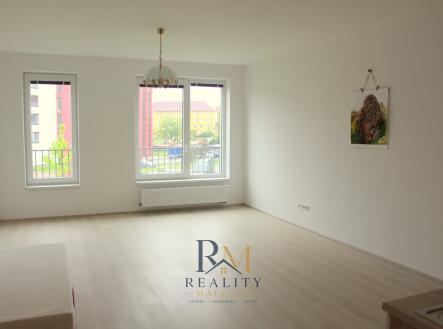 Pronájem bytu, 1+kk, 38 m²