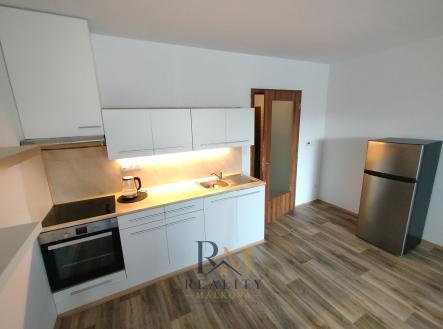 Pronájem bytu, 1+kk, 38 m²
