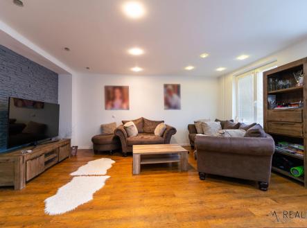 Pronájem bytu, 2+kk, 61 m²