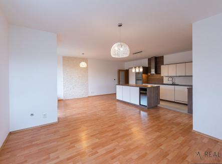Pronájem bytu, 3+kk, 94 m²