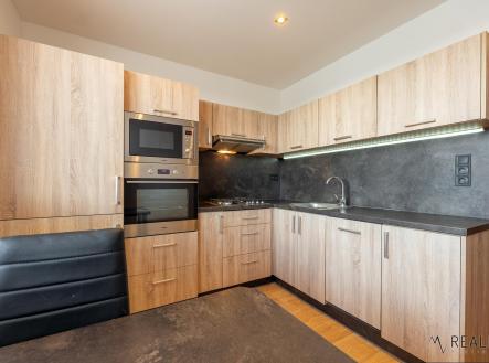 Pronájem bytu, 1+1, 36 m²