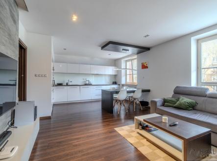 Pronájem bytu, 2+kk, 62 m²