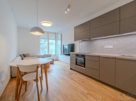Pronájem bytu, 2+kk, 58 m²