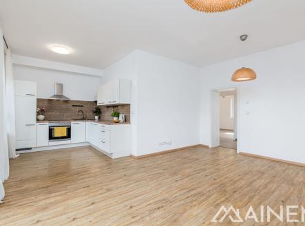 Pronájem bytu, 3+kk, 71 m²