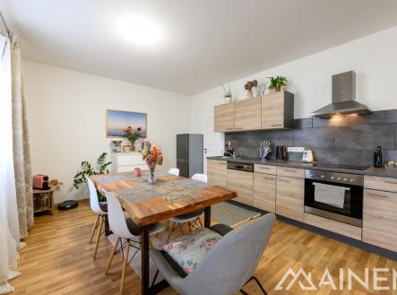 Pronájem bytu, 3+kk, 90 m²