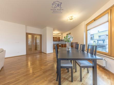 Pronájem bytu, 4+kk, 187 m²